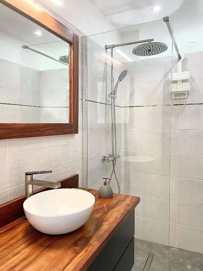 Le Phenix Acajou Appartement - Cosy Proche De L'Aeroport Apartment